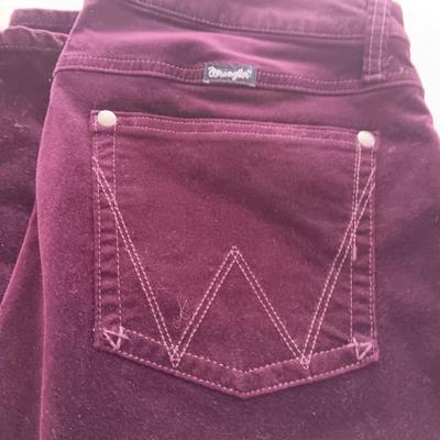LADIES JEANS AND PANTS SIZE 11/12