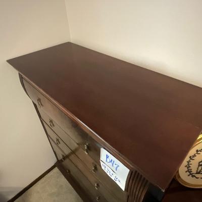 B47-Beautiful 5 Drawer Dresser