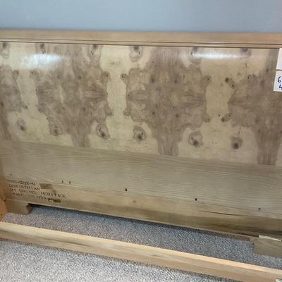 B60-Phenomenal Drexel Heritage Burled Walnut Headboard, footboard, side, rails, and slats