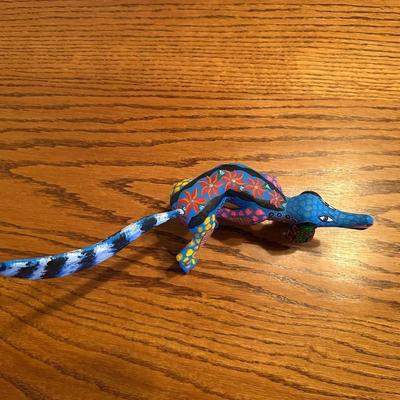 OAXACA SIGNED AND HAND PAINTED - ALEBRIJE WOOD CARVING