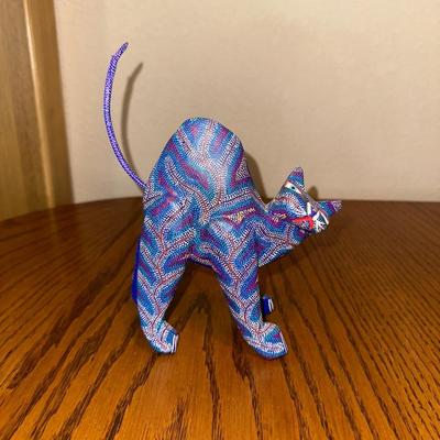 OAXACAN ALEBRIJE - WOOD CARVED, HAND PAINTED AND SIGNED