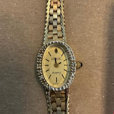 B76-Women’s watch stamped 14k