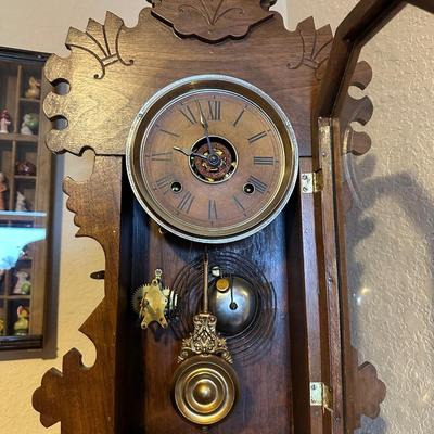 ANTIQUE PENDULUM MANTLE CLOCK WITH KEY