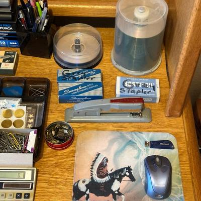 COMPUTER GAMES ON DISC, 3 HOLE PUNCH AND MORE