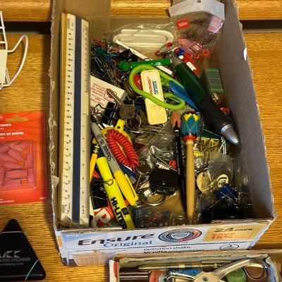 CATCHALL DESK DRAWER ITEMS