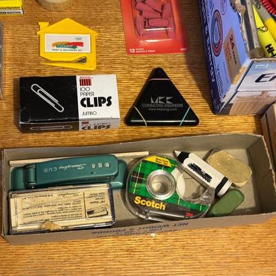 CATCHALL DESK DRAWER ITEMS