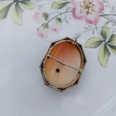 14k Habille With Flawless Diamond and Seed Pearl Trim