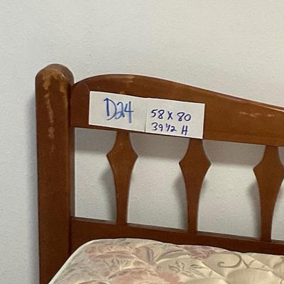 D24-Full headboard/footboard/side rails with mattress and box spring