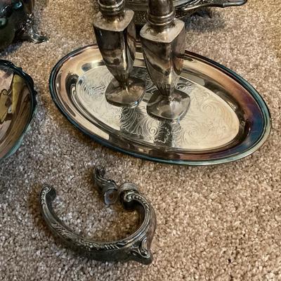 D36-miscellaneous serving dishes