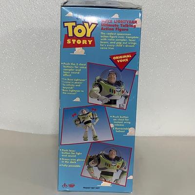 Toy Story Buzz Lightyear Ultimate Talking Action Figure
