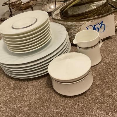 D53-China (Mikasa Bone China)