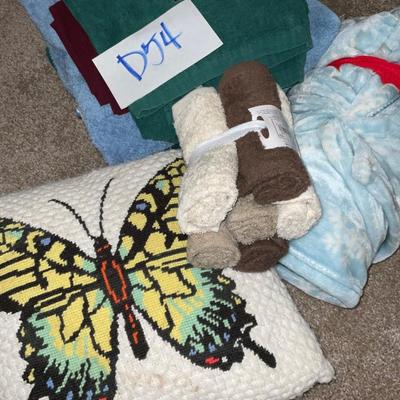 D54-Towels+