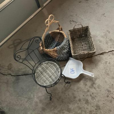 G5-baskets and plant stand+
