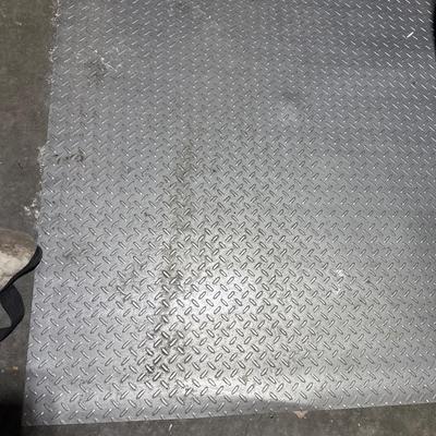 New in box garage floor runner 4’ x 10’ silver