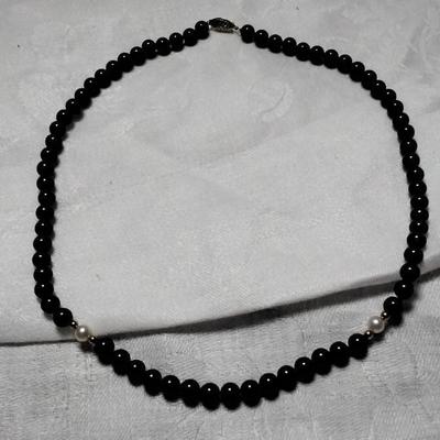 New Old Stock IPS 18" Onyx And Pearl Necklace 14K Beads And Clasps