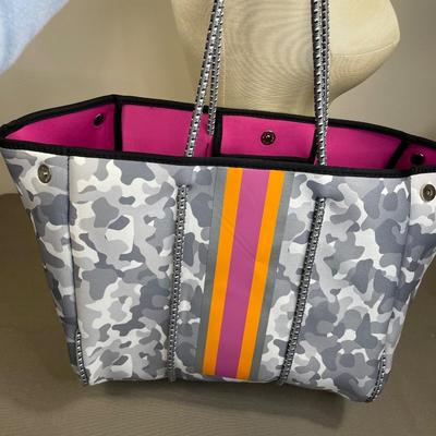 Grey Camouflage and Hot Pink neoprene tote bag New!