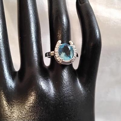 London Blue Topaz Surrounded By White Sapphires 925 Ring Size 7
