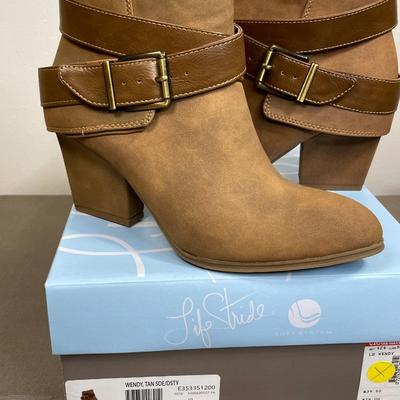 Life Stride Booties 7 1/2 M