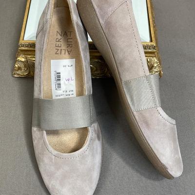 New Naturalizer leather ballet flats. 7M