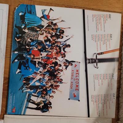 Lot of sound tracks and showtunes
