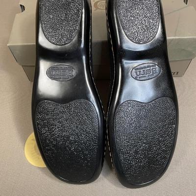 Born Leather Loafers New 11