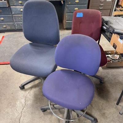 3 Rolling Swivel Adjustable Office Chairs