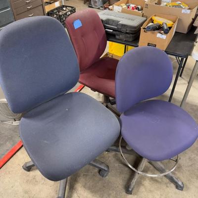 3 Rolling Swivel Adjustable Office Chairs
