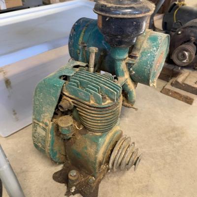 Vintage 4 Cycle "The Lauson Engine"