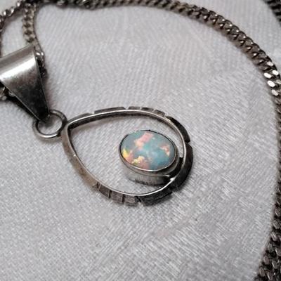 Vintage Zuni Opal Signed SE (Sensa Eustace) 27" 925 Necklace