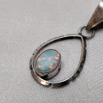 Vintage Zuni Opal Signed SE (Sensa Eustace) 27" 925 Necklace