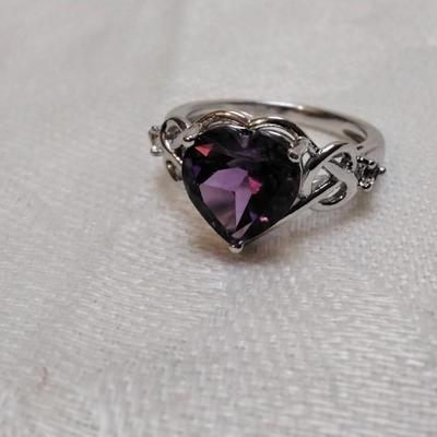 Vintage Amethyst Heart 925 Ring Size 6