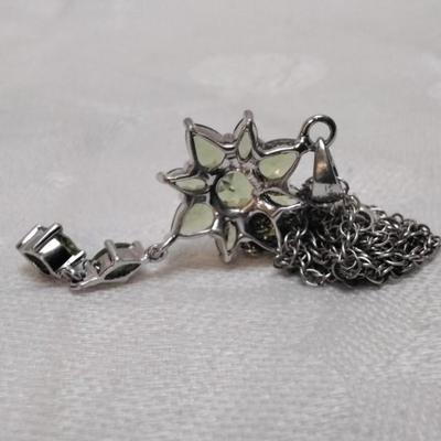 Vintage Peridot Drop 925 19" Necklace