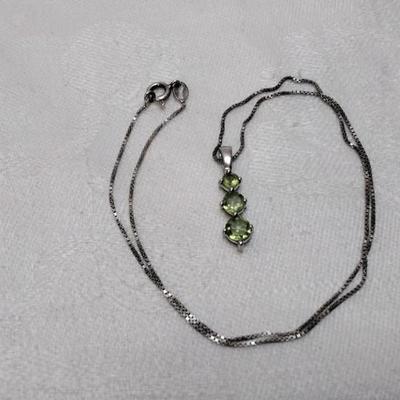 Vintage Peridot 925 16" Necklace