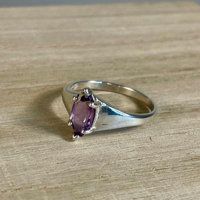 Sterling silver Amethyst ring 8