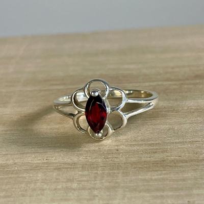 Sterling silver garnet ring 9