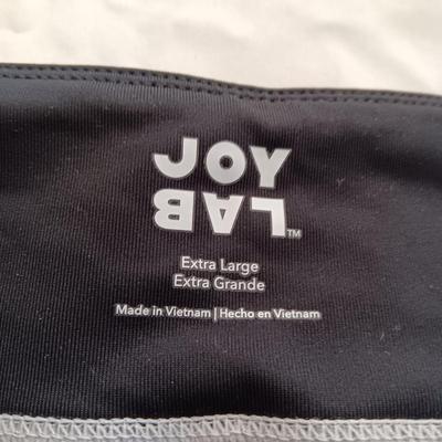 LADIES WORKOUT PANTS AND SHORTS SIZE XL