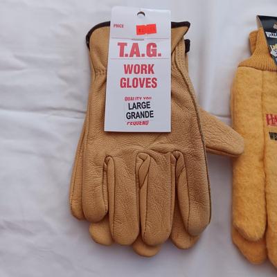 NEW LEATHER AND CLOTH MEN'S GLOVES (LARGE) PLUS LEATHER JOHN DEERE GLOVES