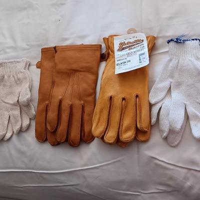 2 LEATHER AND 2 CLOTH MEN'S GLOVES