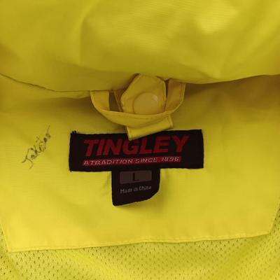 MEN'S SKI PANTS AND COAT SIZE LARGE