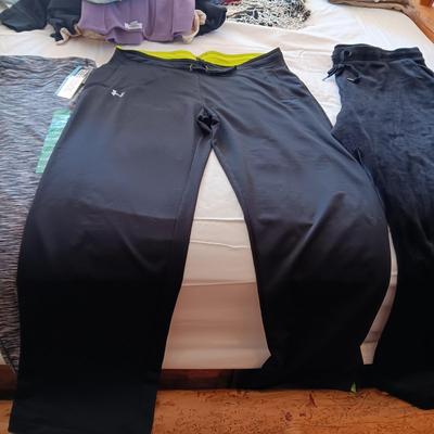 LADIES LARGE AND XL JOGGERS AND WORKOUT PANTS