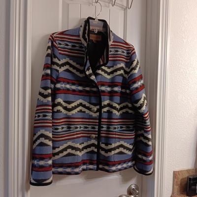 LADIES PENDLETON WOOL JACKET SIZE LARGE