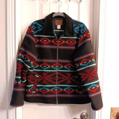LADIES PENDLETON WOOL JACKET WITH A SUEDE COLLAR SIZE XL