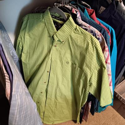 MEN'S SHORT AND LONG SLEEVE WESTERN SHIRTS SIZE LARGE