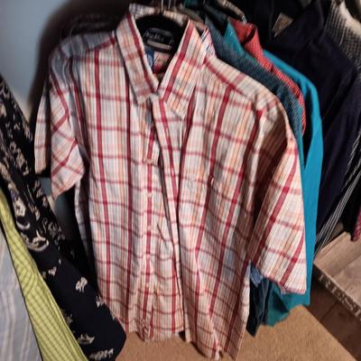 MEN'S SHORT AND LONG SLEEVE WESTERN SHIRTS SIZE LARGE
