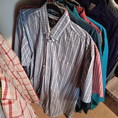 MEN'S SHORT AND LONG SLEEVE WESTERN SHIRTS SIZE LARGE