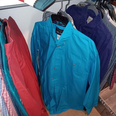 MEN'S SHORT AND LONG SLEEVE WESTERN SHIRTS SIZE LARGE