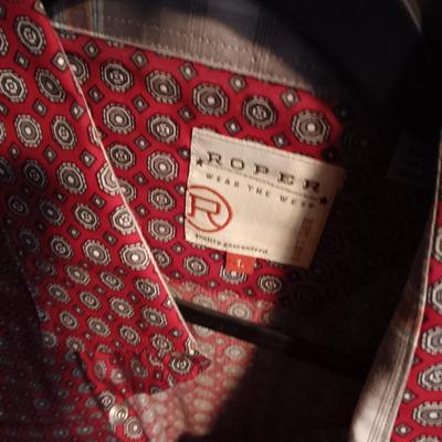 MEN'S SHORT AND LONG SLEEVE ROPER, GEORGE STRAIT, ETC WESTERN SHIRTS (LARGE)
