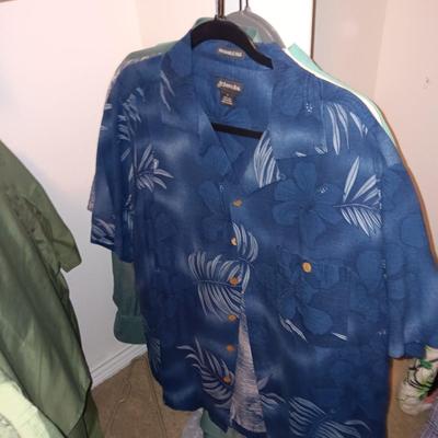 MEN'S CASUAL SHORT AND LONG SLEEVE SHIRTS SIZE L - XL