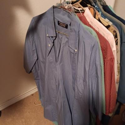 MEN'S CASUAL SHORT AND LONG SLEEVE SHIRTS SIZE L - XL