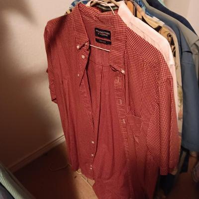 MEN'S CASUAL SHORT AND LONG SLEEVE SHIRTS SIZE L - XL